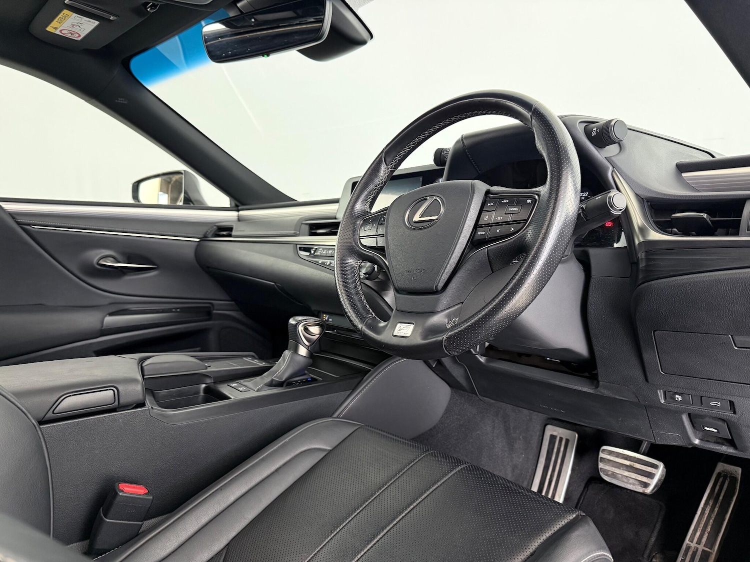 Used Lexus ES 2020 for sale - 76952368: Photo 15