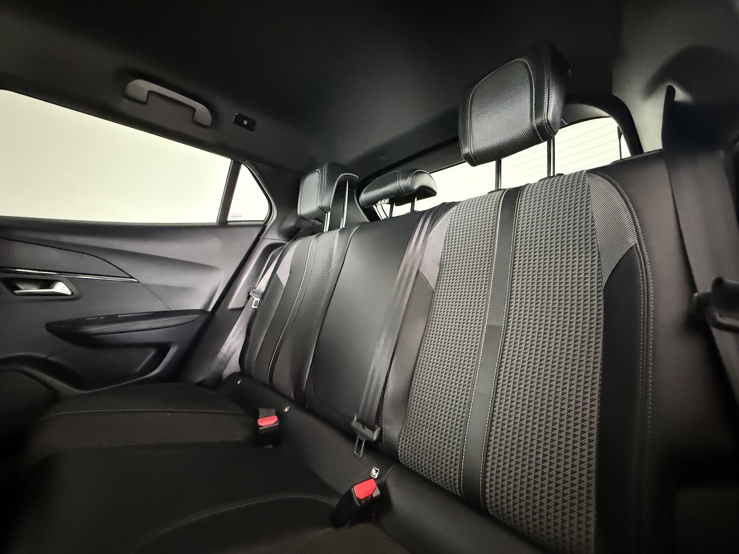 Used Peugeot 2008 2021 for sale - 77246609: Photo 12