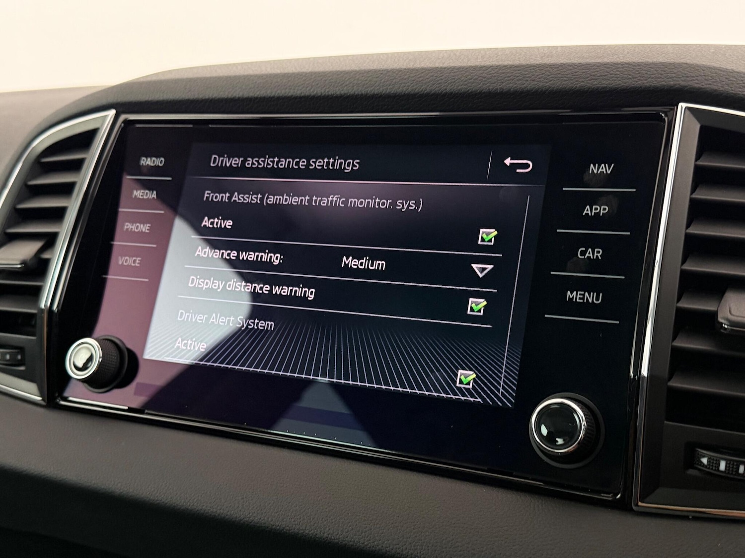 Used Skoda Karoq 2020 for sale - 77180924: Photo 30