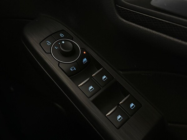 Used Ford Kuga 2023 for sale - 76223430: Photo 23