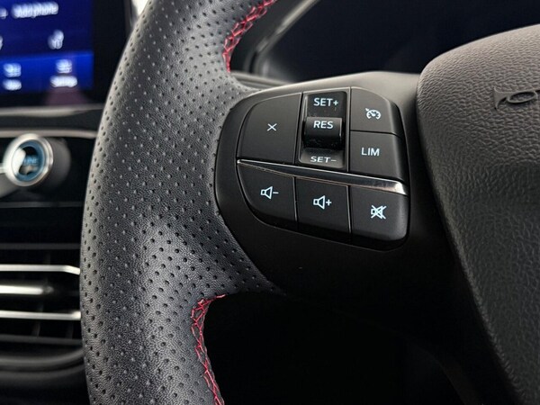 Used Ford Kuga 2023 for sale - 76223430: Photo 28