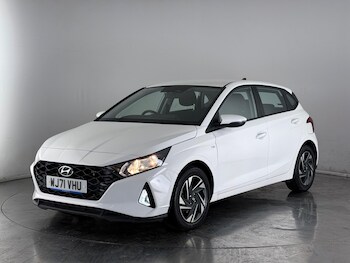 Used Hyundai i20 2022 for sale - 76468628: Photo