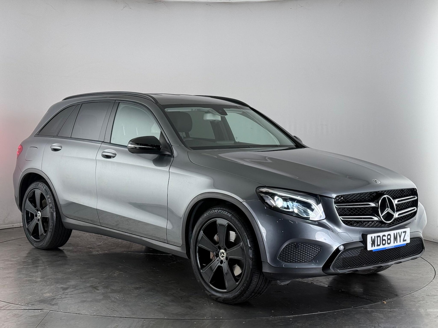 Used Mercedes-Benz GLC 2019 for sale - 76522361: Photo 1