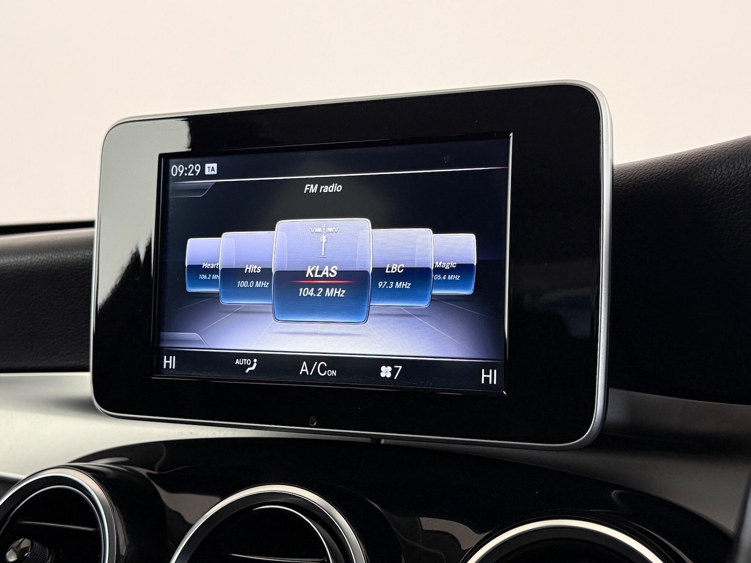 Used Mercedes-Benz GLC 2019 for sale - 76522361: Photo 36