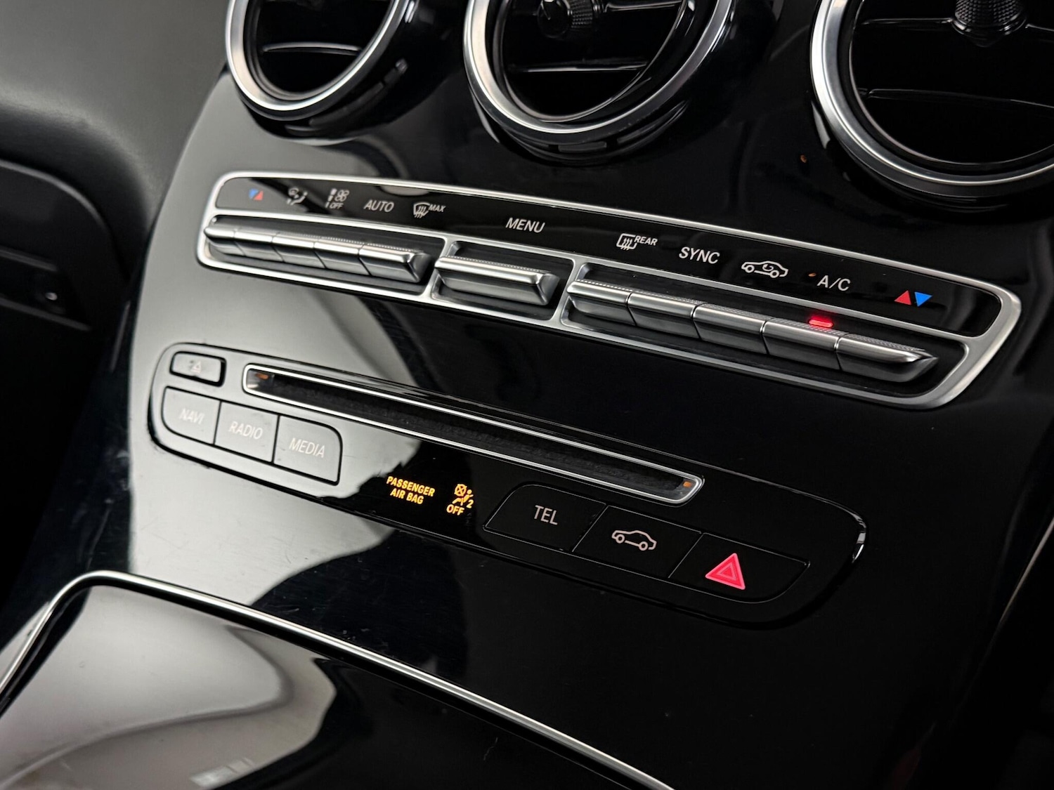 Used Mercedes-Benz GLC 2019 for sale - 76522361: Photo 42