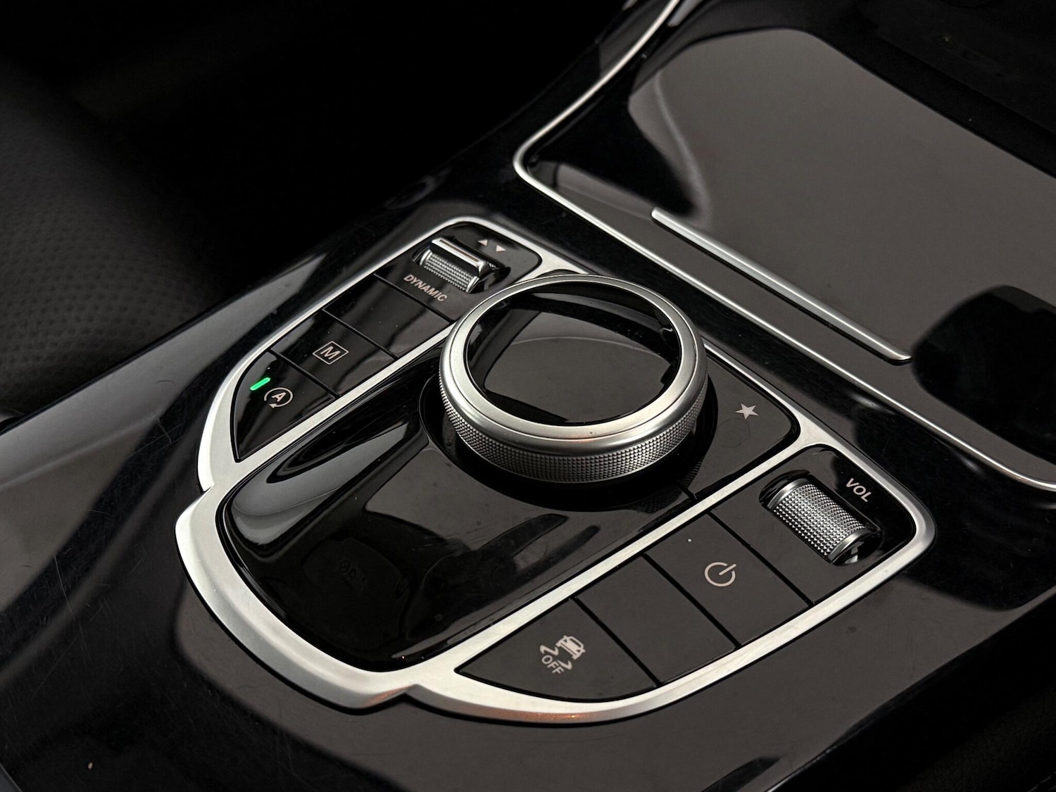 Used Mercedes-Benz GLC 2019 for sale - 76522361: Photo 43