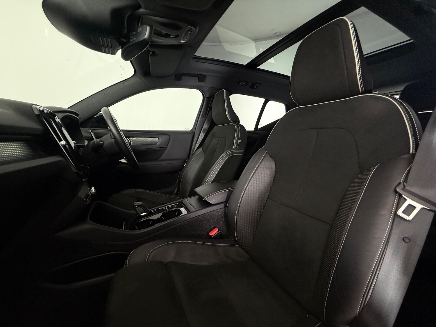 Used Volvo XC40 2018 for sale - 76468519: Photo 17