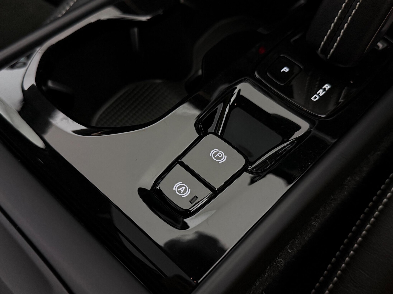 Used Volvo XC40 2018 for sale - 76468519: Photo 43