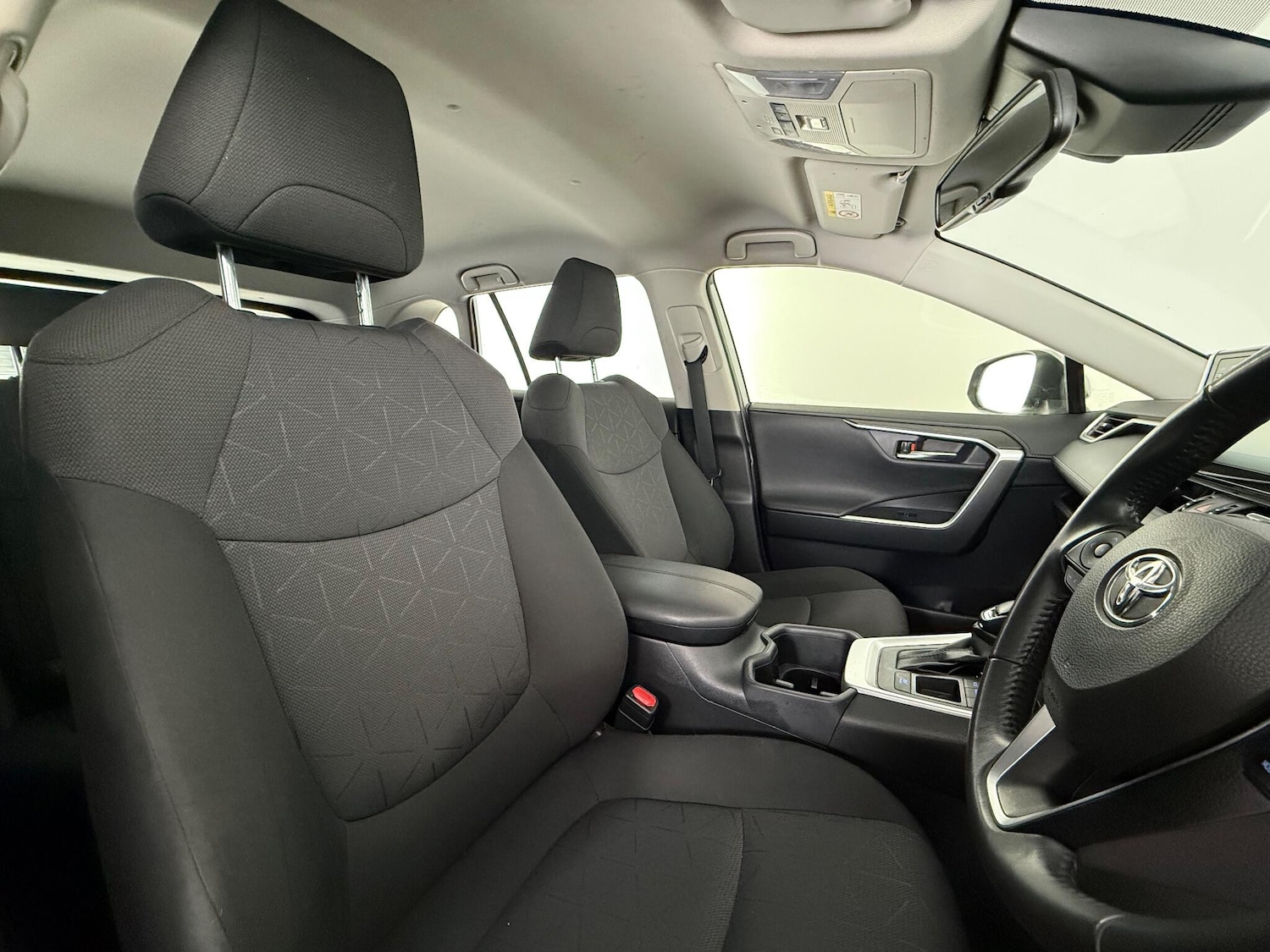 Used Toyota RAV4 2022 for sale - 77246732: Photo 11