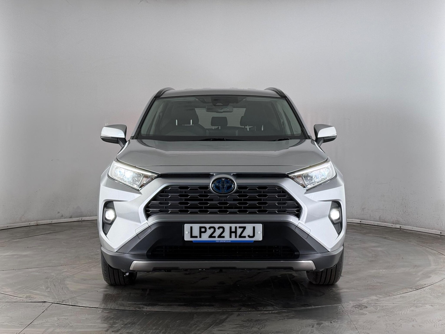 Used Toyota RAV4 2022 for sale - 77246732: Photo 2