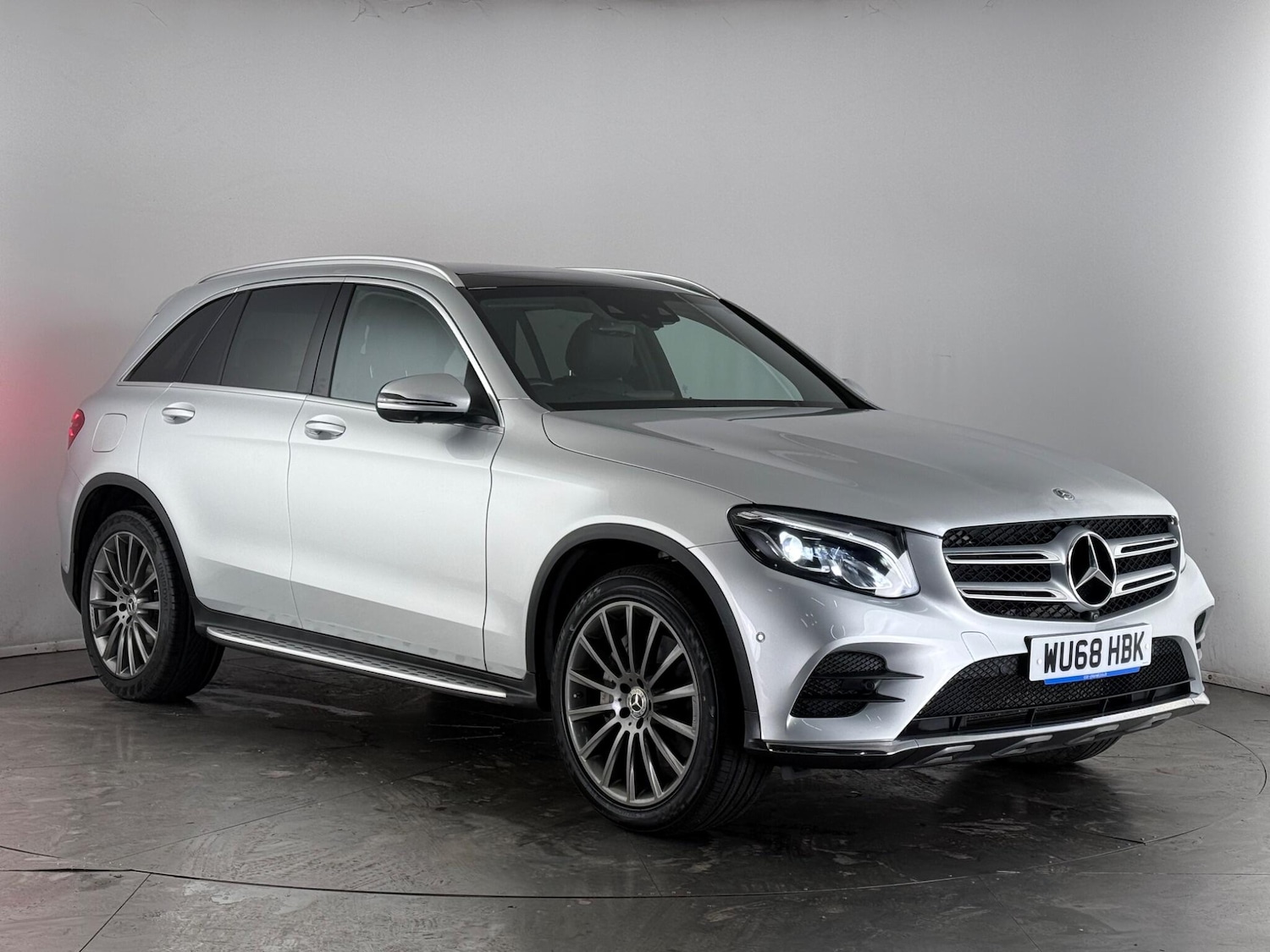 Used Mercedes-Benz GLC 2018 for sale - 77701823: Photo 1