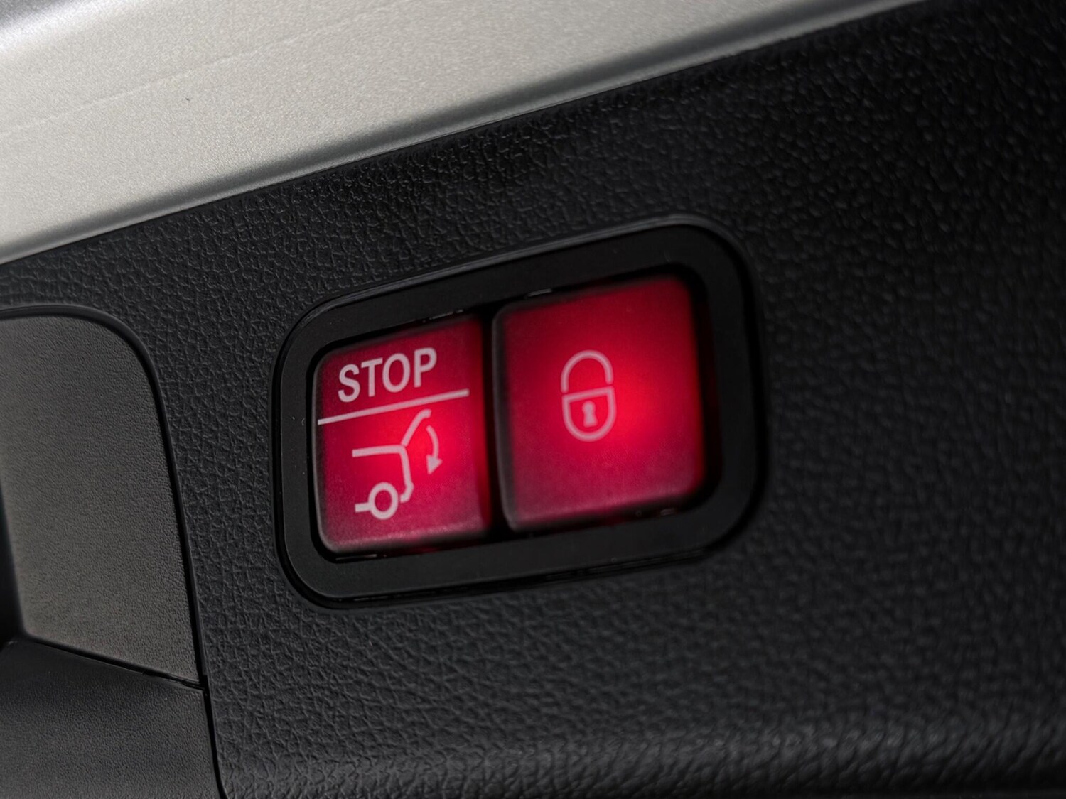 Used Mercedes-Benz GLC 2018 for sale - 77701823: Photo 11