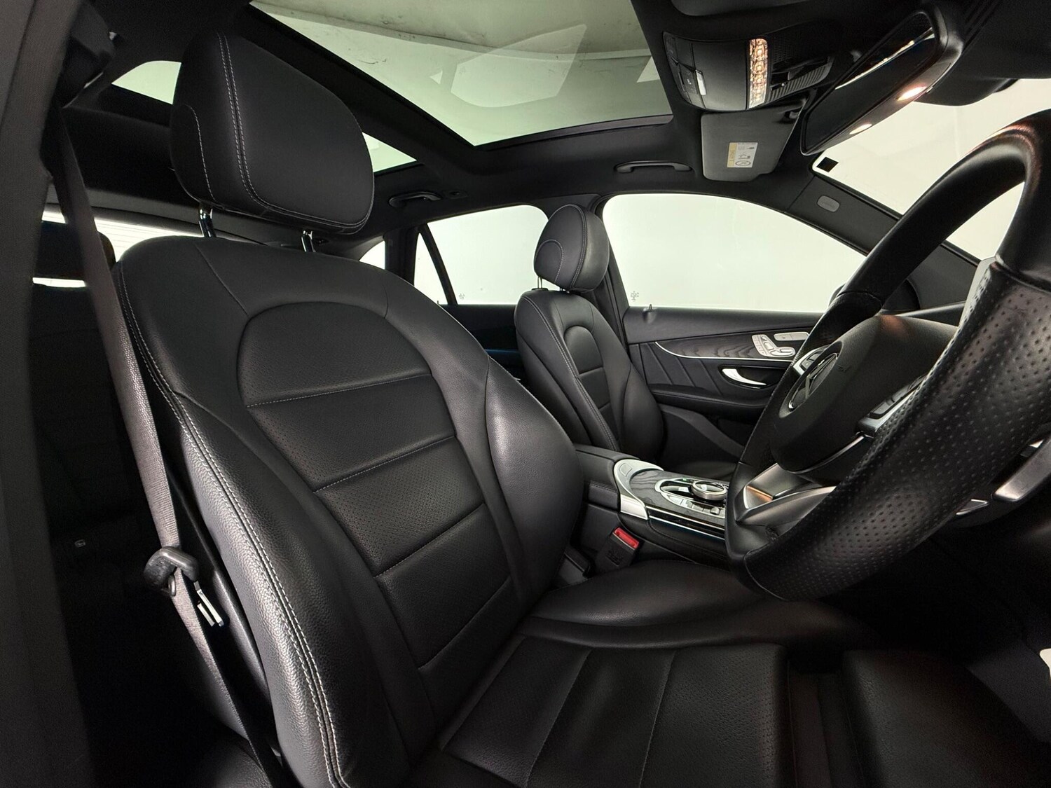 Used Mercedes-Benz GLC 2018 for sale - 77701823: Photo 12