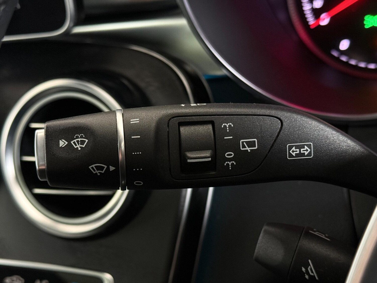 Used Mercedes-Benz GLC 2018 for sale - 77701823: Photo 25