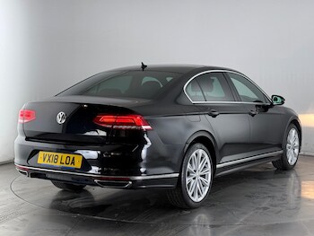 Used Volkswagen Passat 2018 for sale - 77221851: Photo