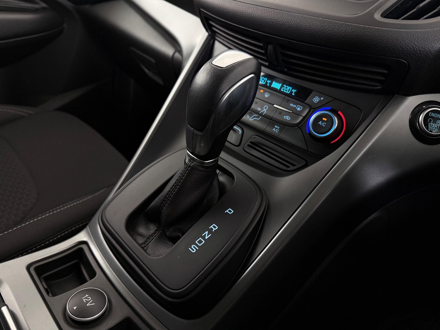 Used Ford Kuga 2018 for sale - 76993125: Photo 39