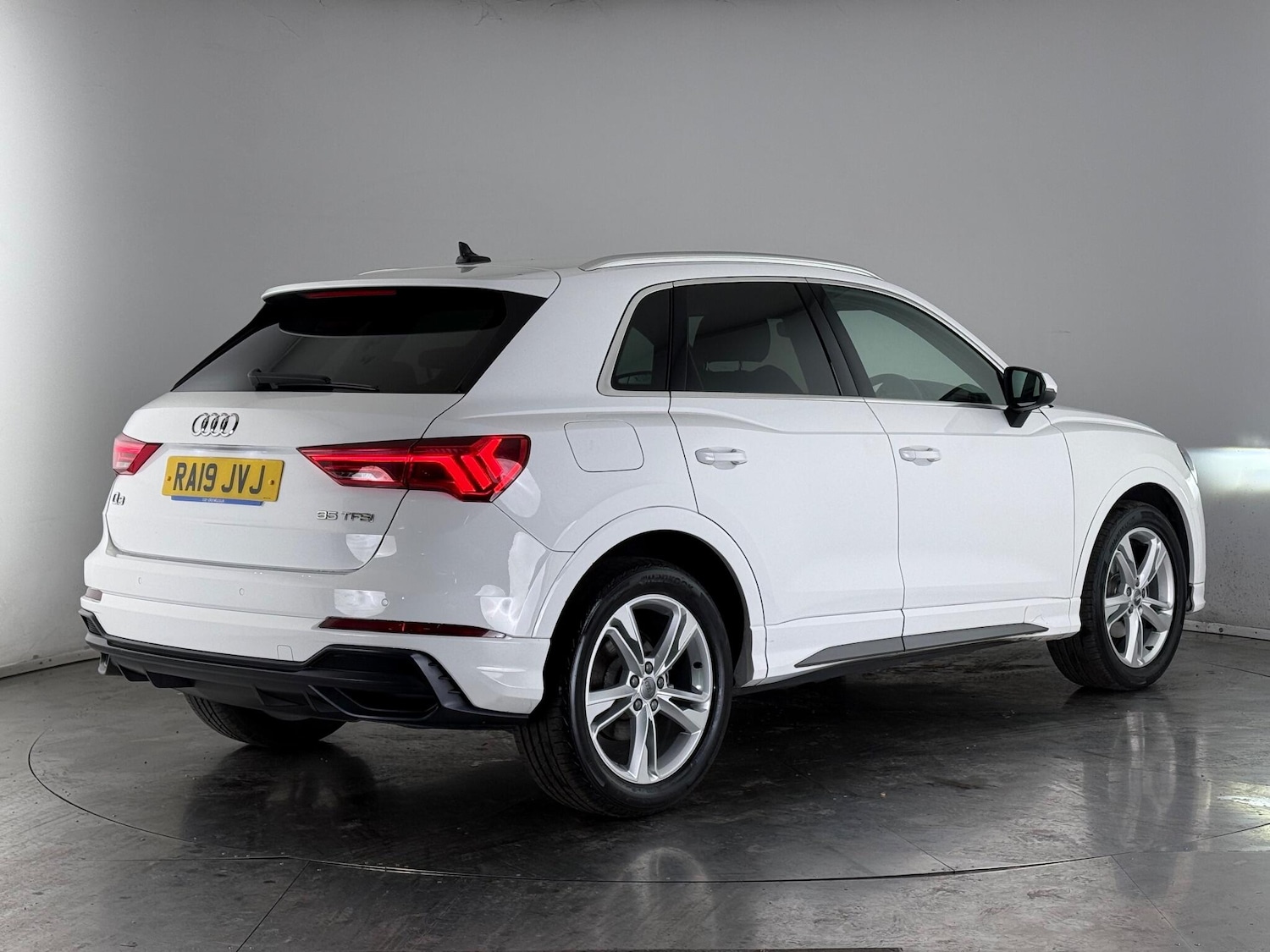 Used Audi Q3 2019 for sale - 77221675: Photo 3