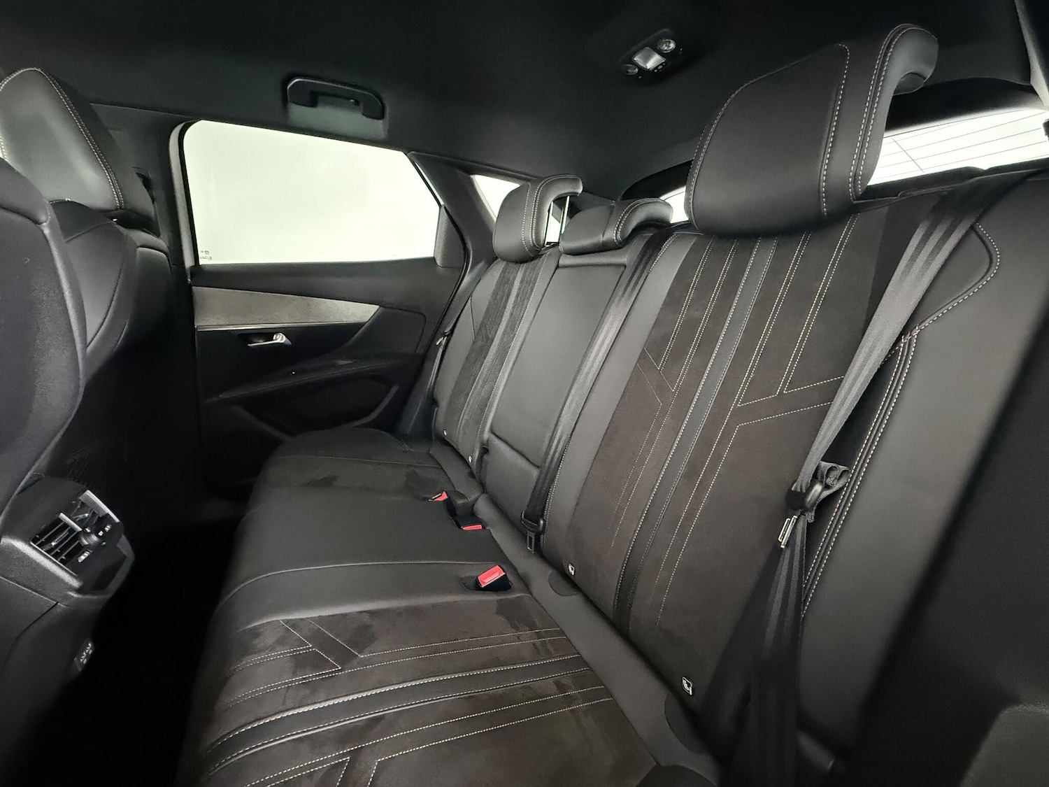 Used Peugeot 3008 2021 for sale - 77181185: Photo 14