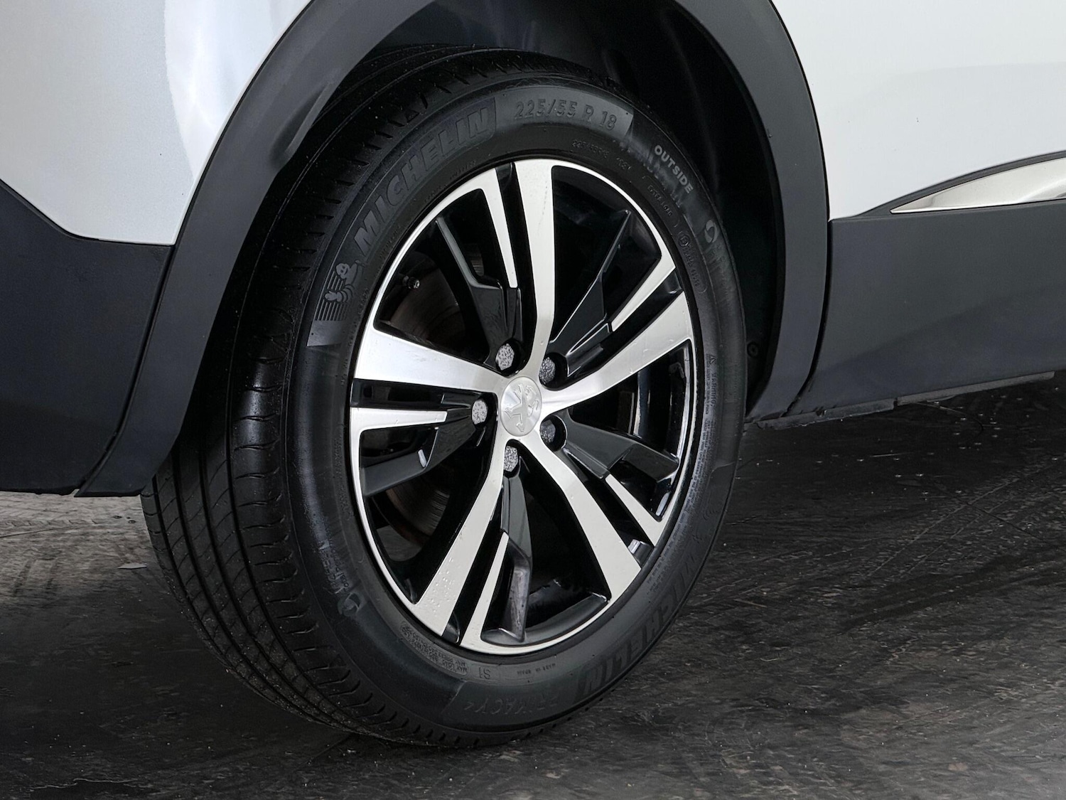 Used Peugeot 3008 2021 for sale - 77181185: Photo 8