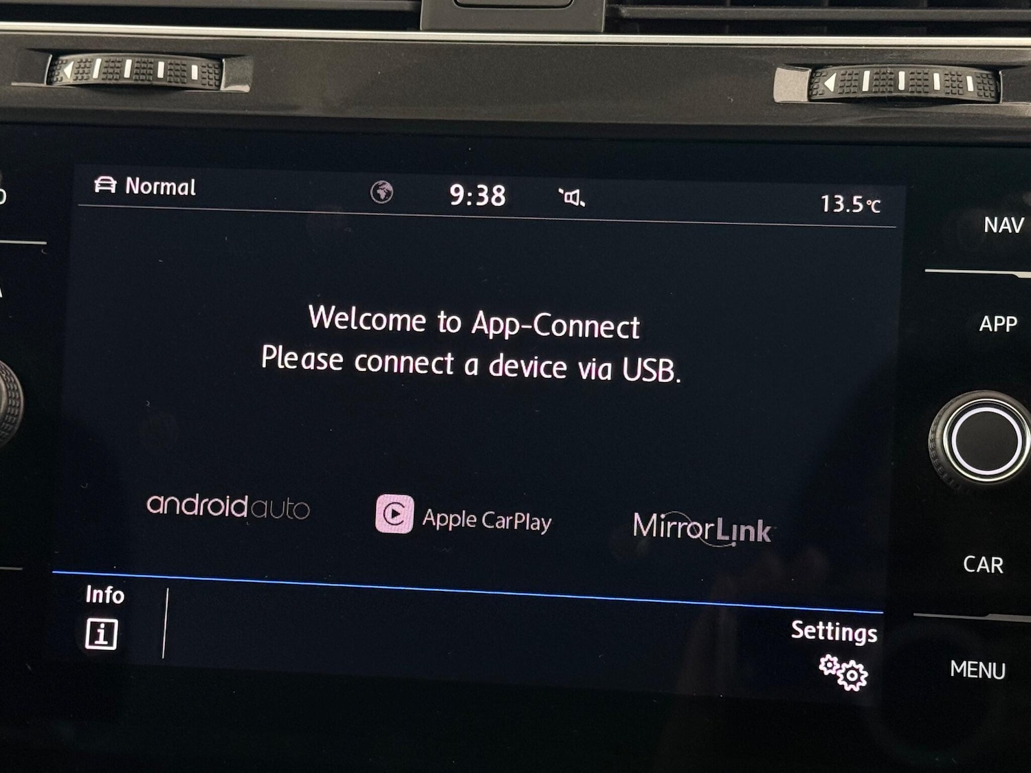 Used Volkswagen Golf 2017 for sale - 77243680: Photo 29