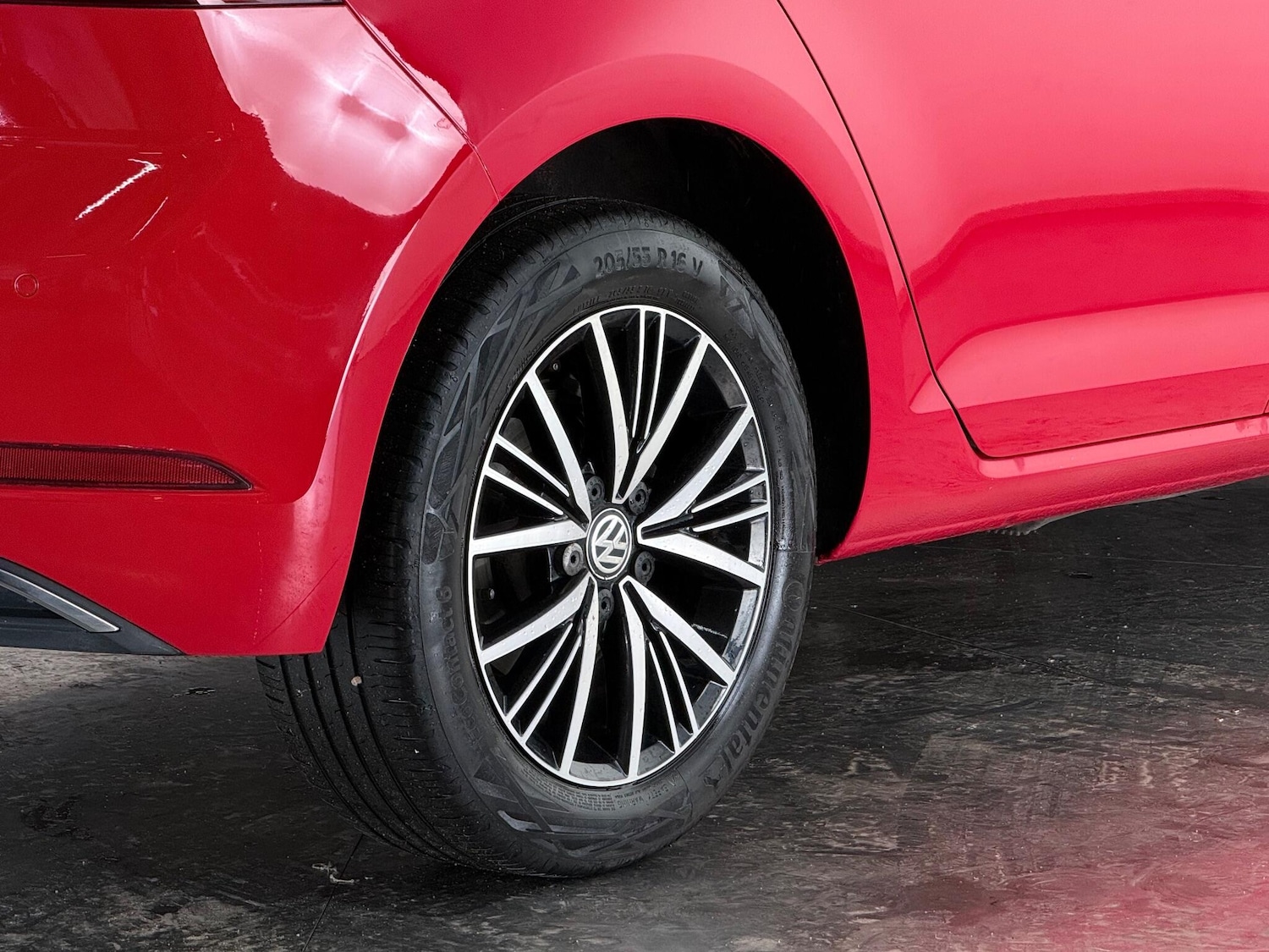 Used Volkswagen Golf 2017 for sale - 77243680: Photo 8