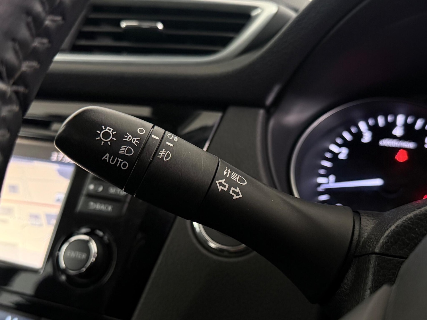 Used Nissan Qashqai 2018 for sale - 77216711: Photo 24