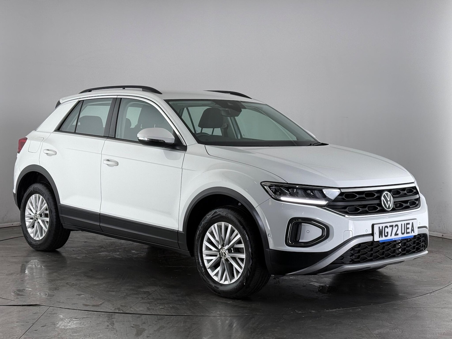 Used Volkswagen T-Roc 2022 for sale - 77371801: Photo 1