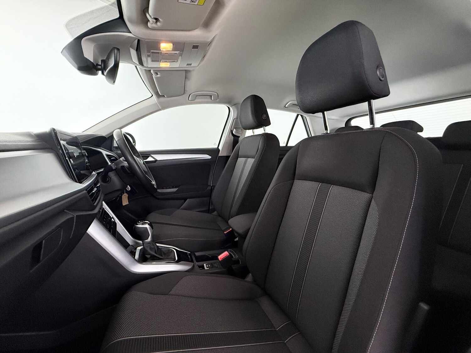 Used Volkswagen T-Roc 2022 for sale - 77371801: Photo 11