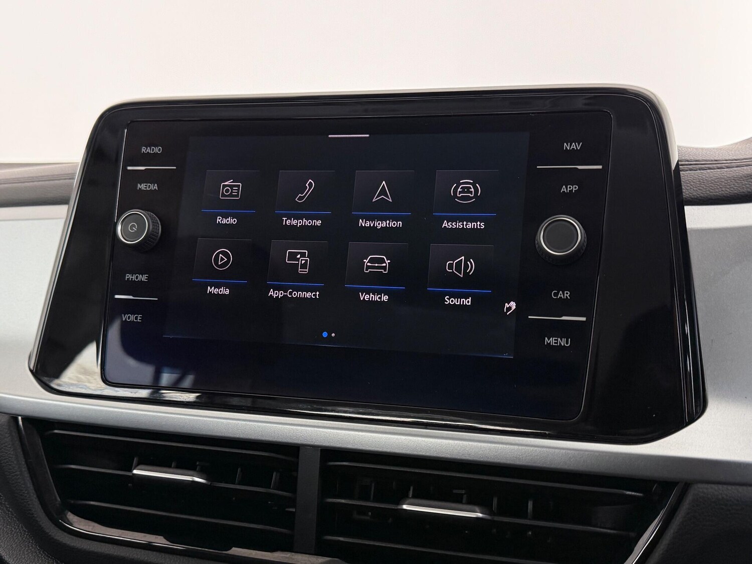 Used Volkswagen T-Roc 2022 for sale - 77371801: Photo 24