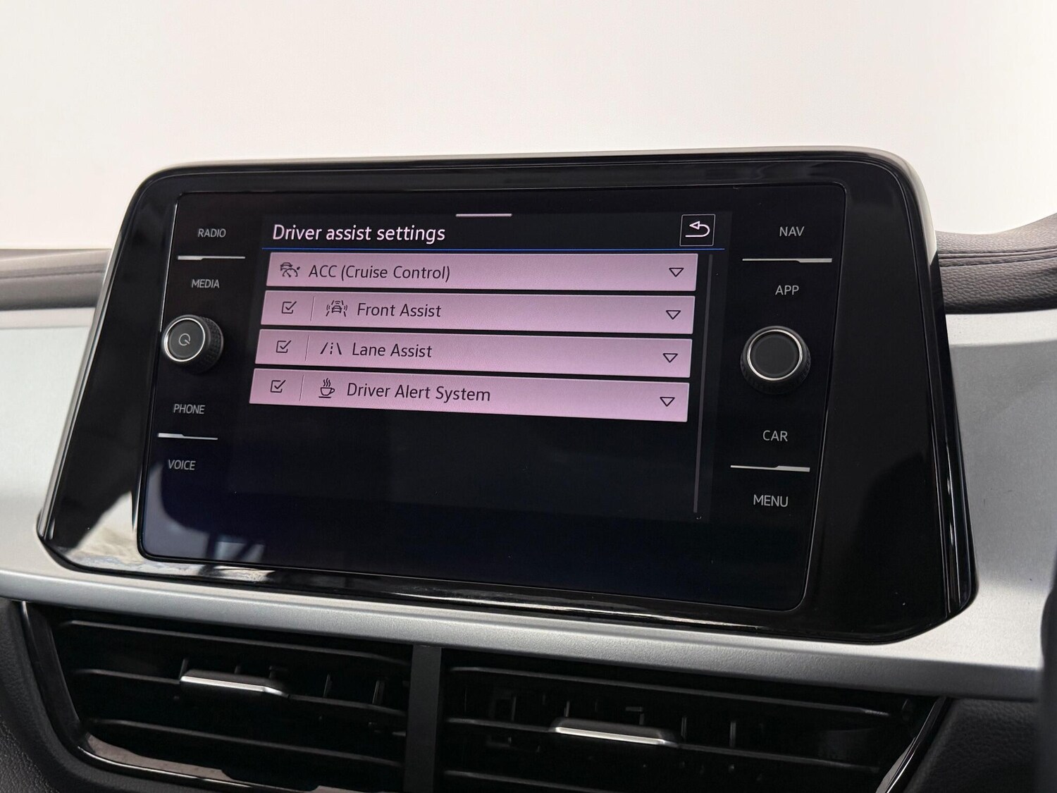 Used Volkswagen T-Roc 2022 for sale - 77371801: Photo 29