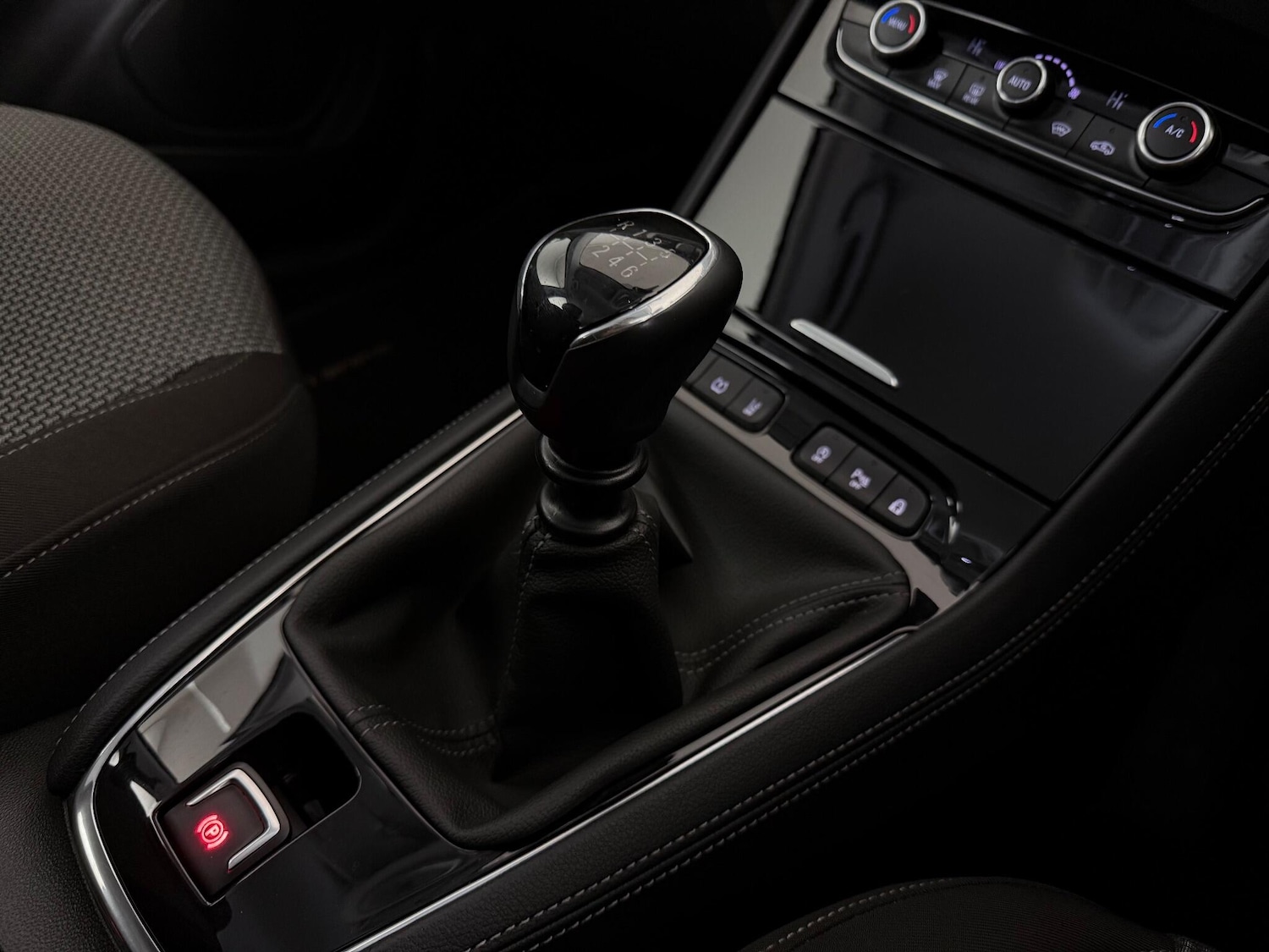 Used Vauxhall Grandland X 2018 for sale - 77181111: Photo 32