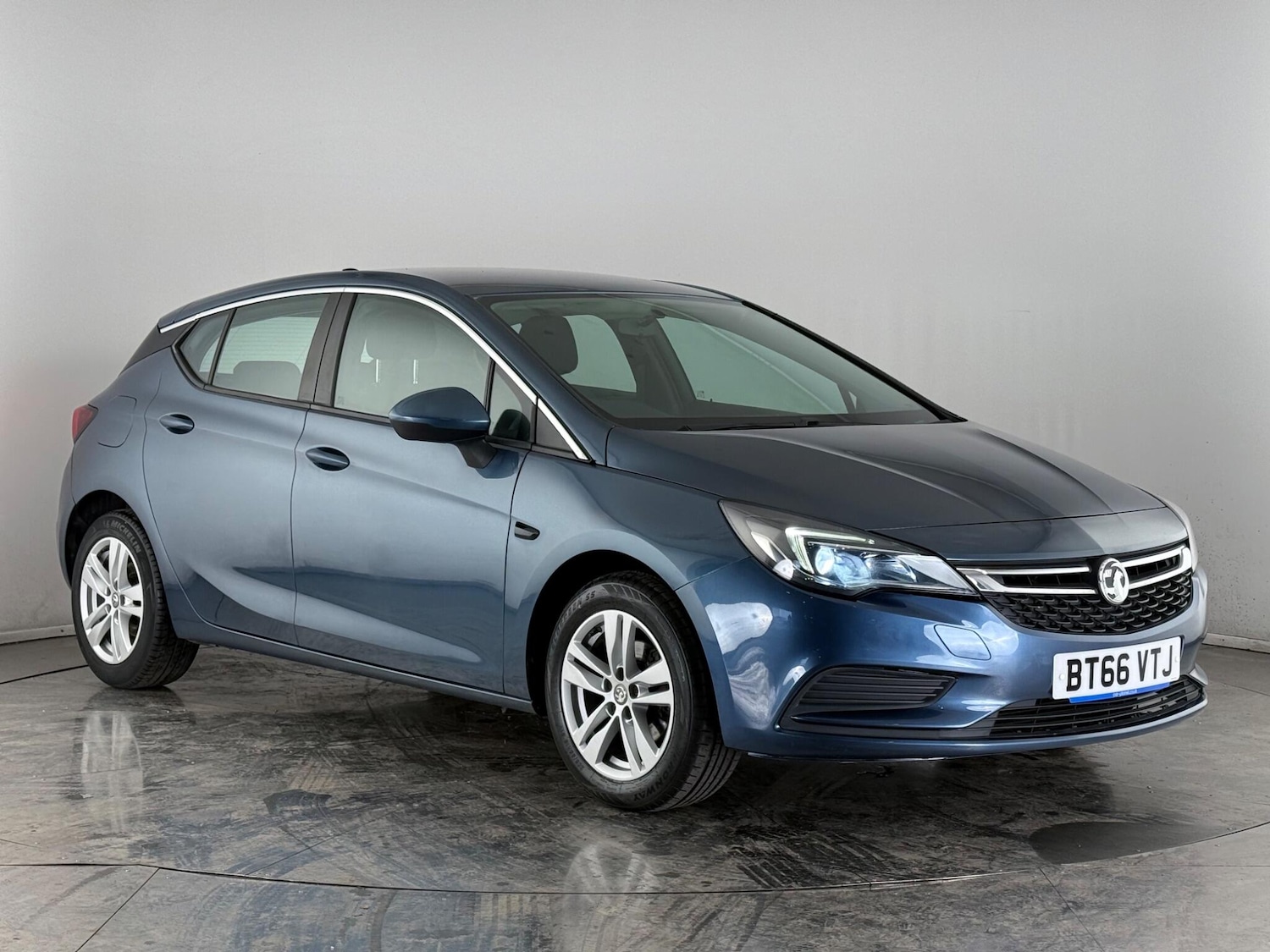 Used Vauxhall Astra 2016 for sale - 78054088: Photo 1