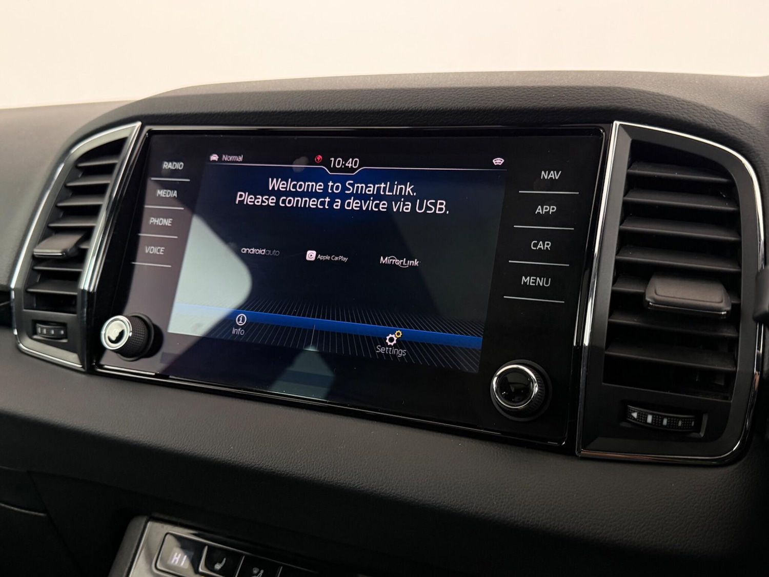 Used Skoda Karoq 2020 for sale - 77332179: Photo 22