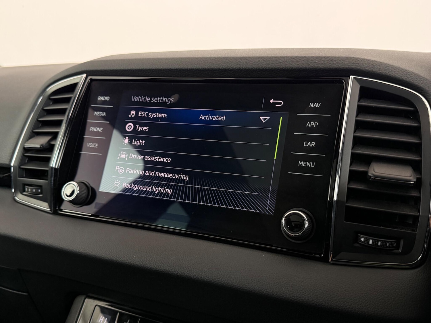 Used Skoda Karoq 2020 for sale - 77332179: Photo 27