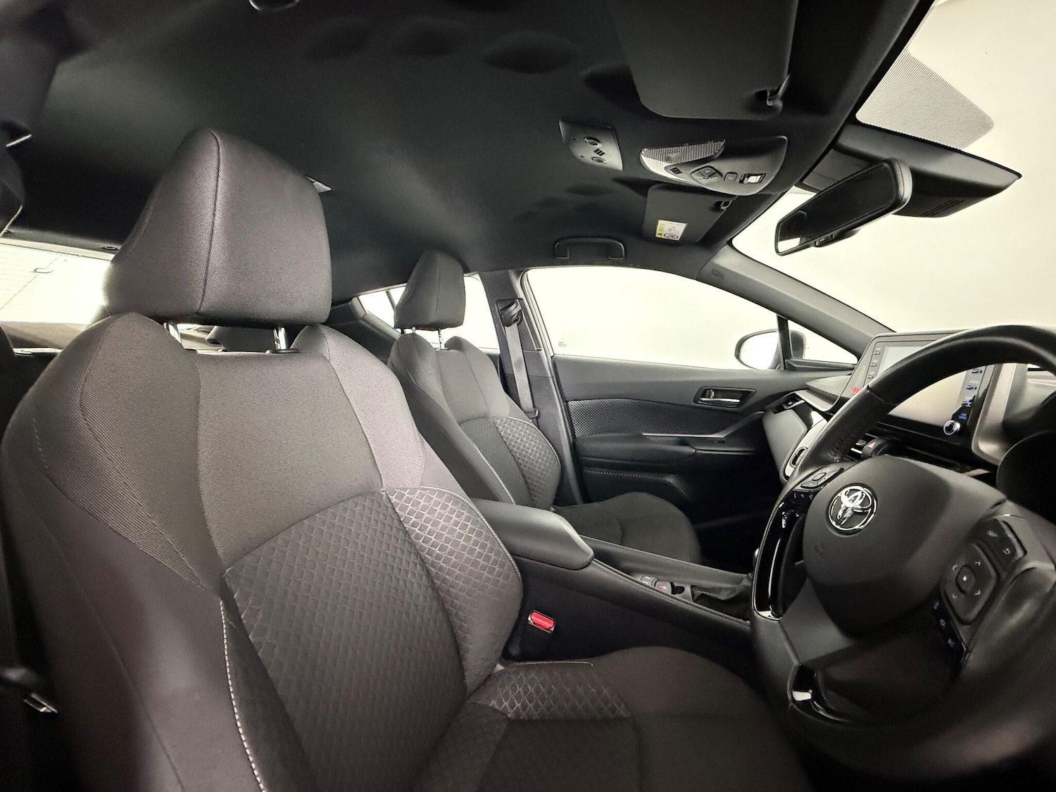 Used Toyota C-HR 2022 for sale - 77246696: Photo 12