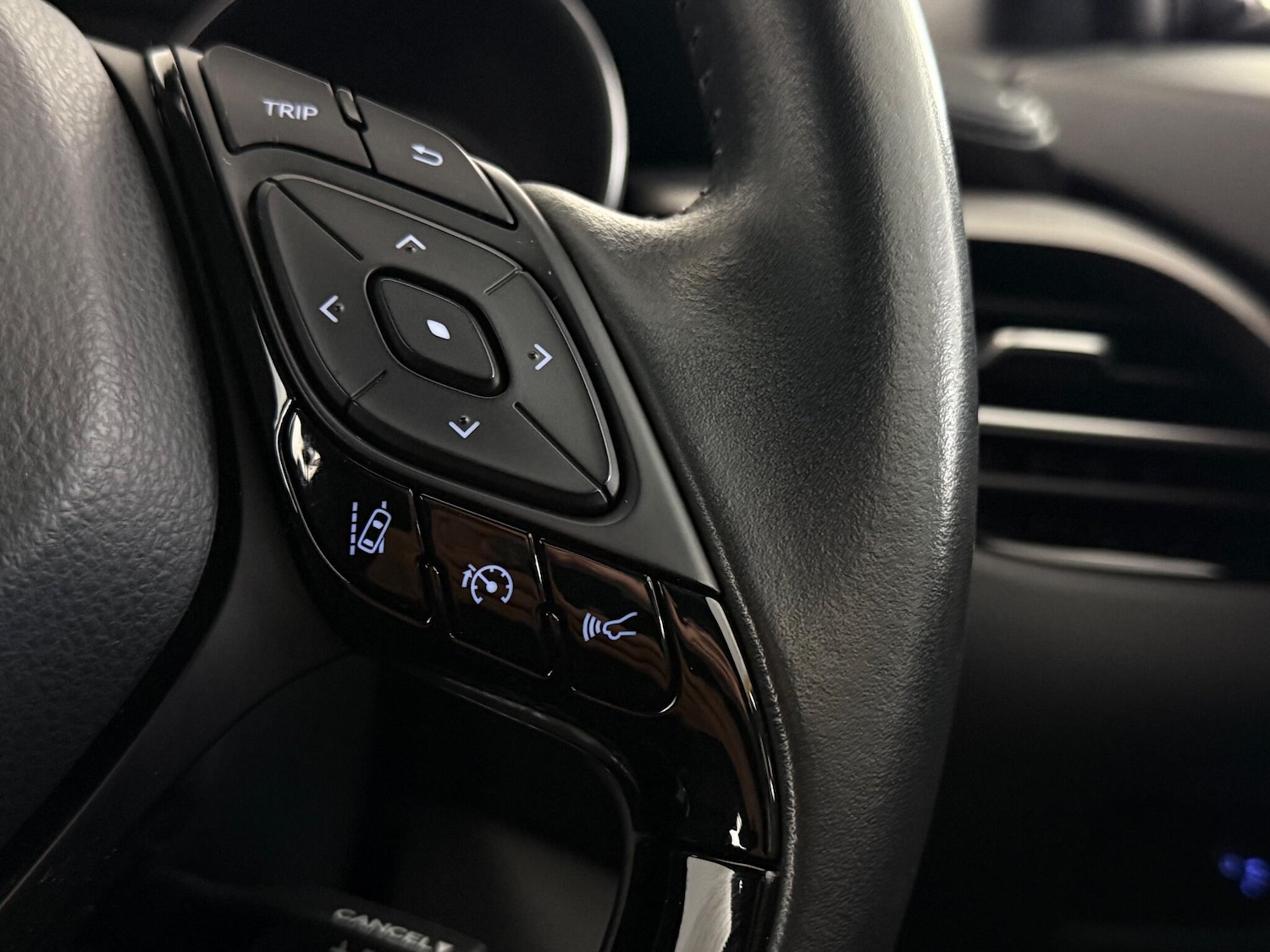 Used Toyota C-HR 2022 for sale - 77246696: Photo 20