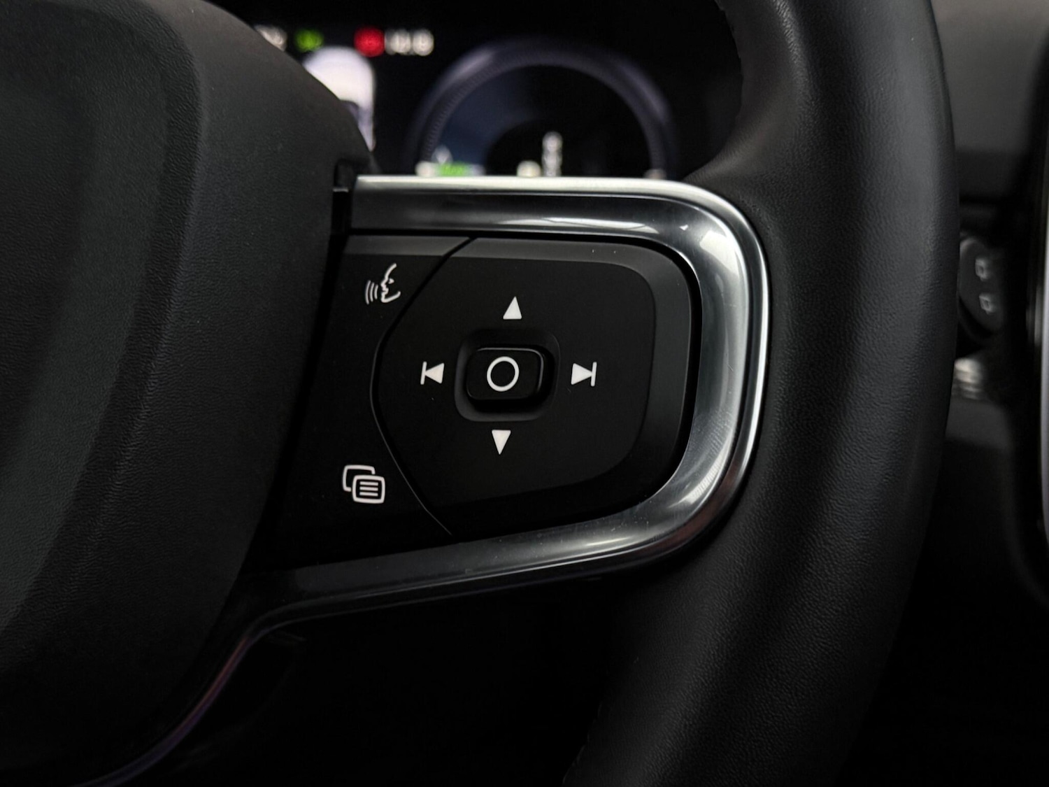 Used Volvo XC40 2022 for sale - 78087244: Photo 24