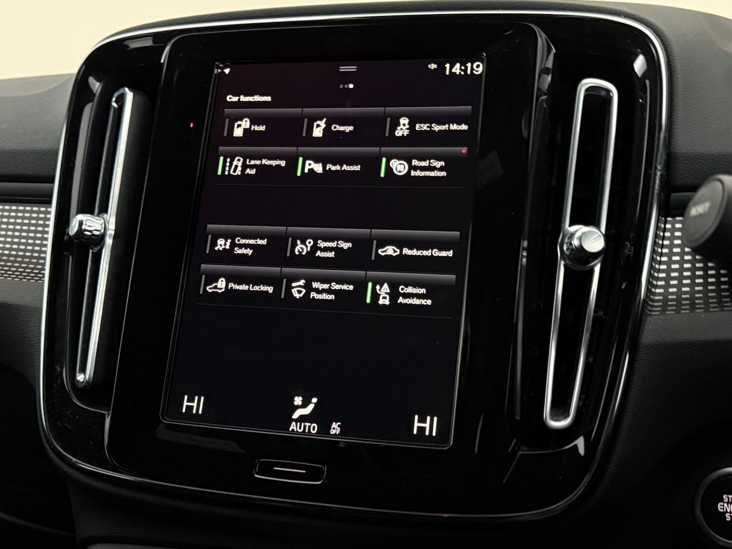 Used Volvo XC40 2022 for sale - 78087244: Photo 31