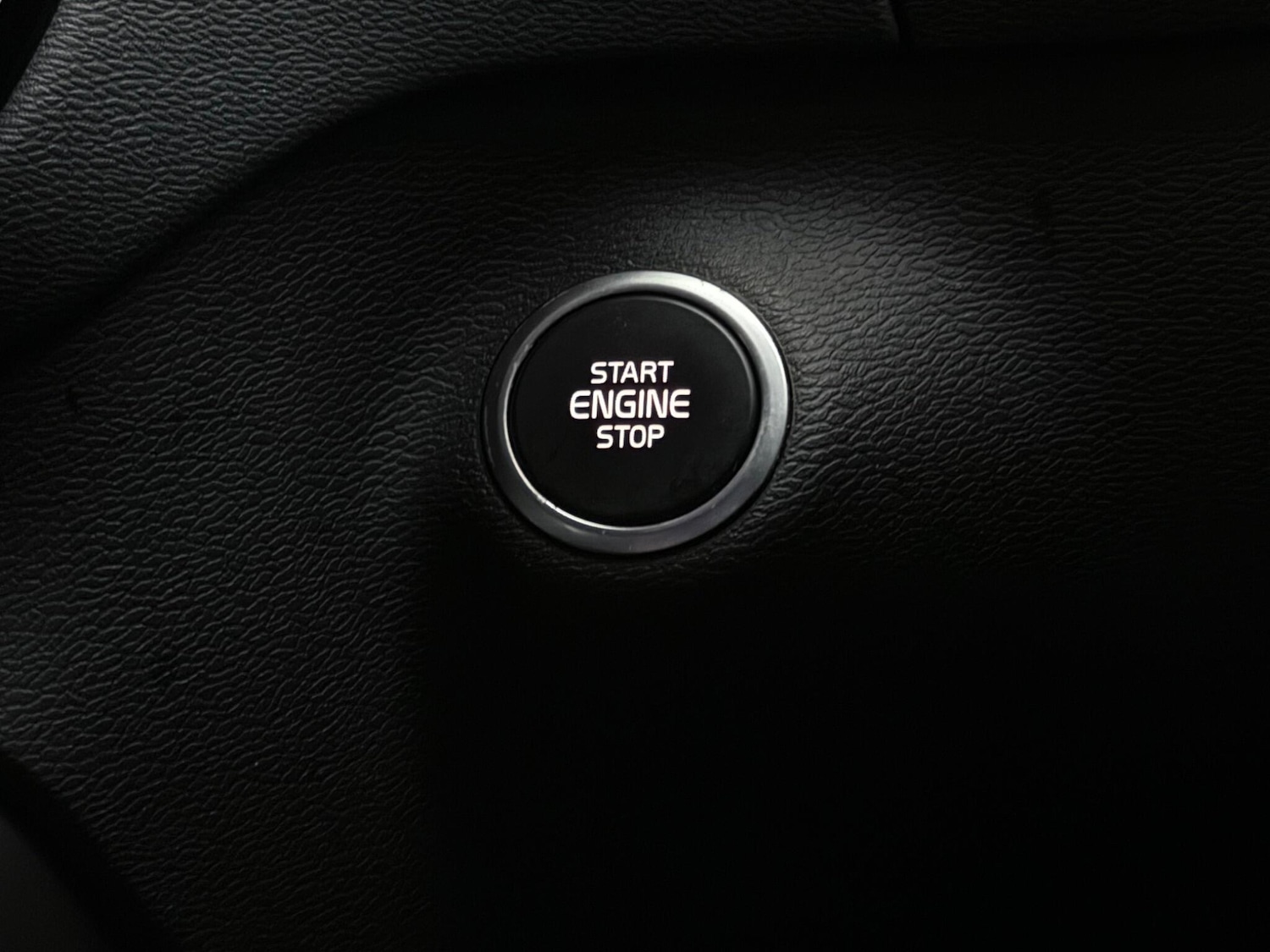 Used Volvo XC40 2022 for sale - 78087244: Photo 33