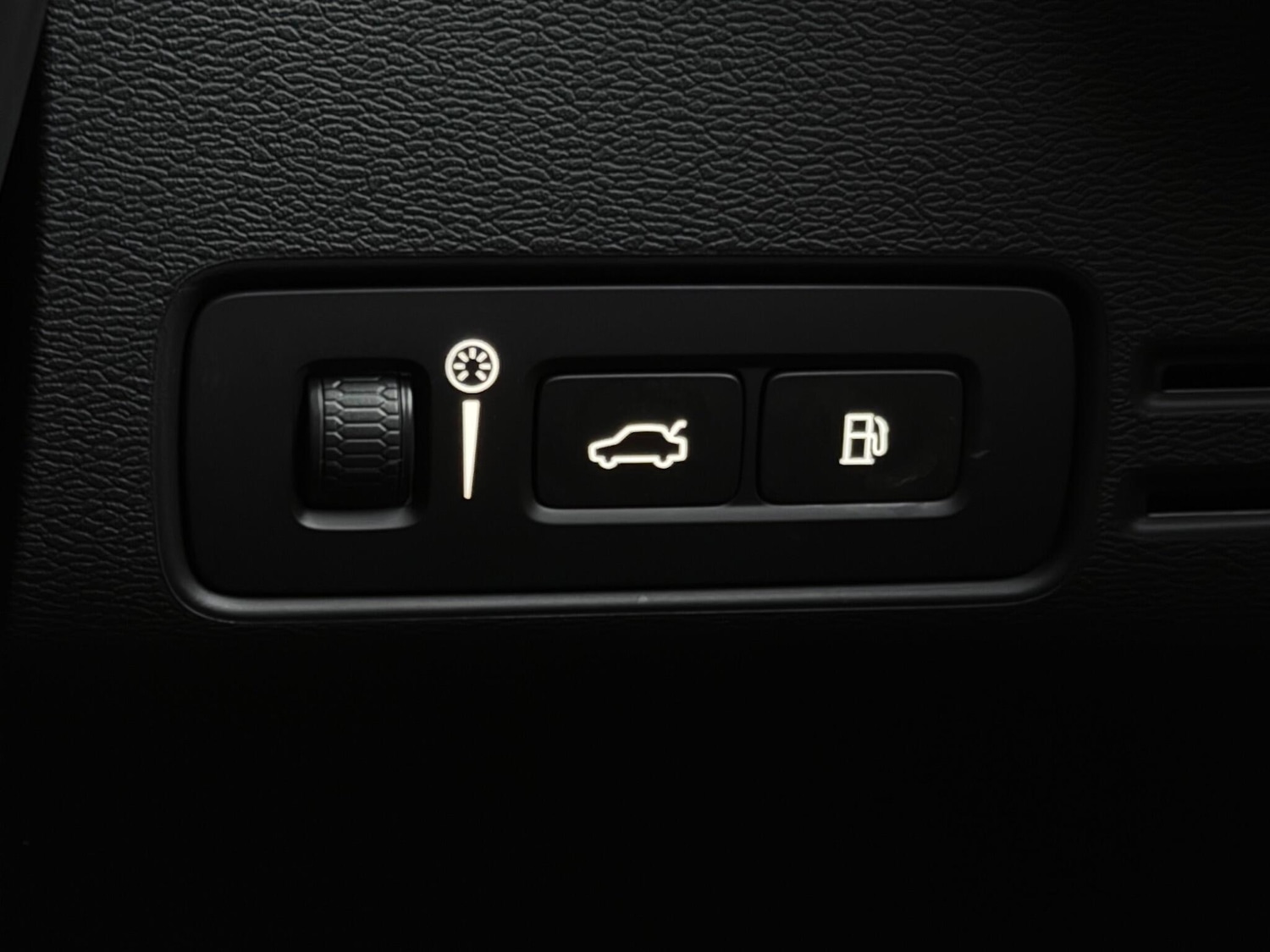 Used Volvo XC40 2022 for sale - 78087244: Photo 34