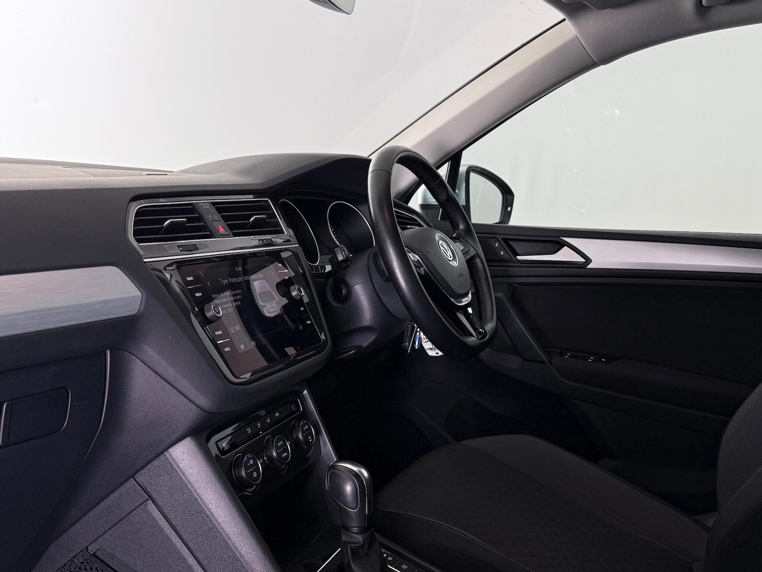 Used Volkswagen Tiguan 2019 for sale - 77221724: Photo 15