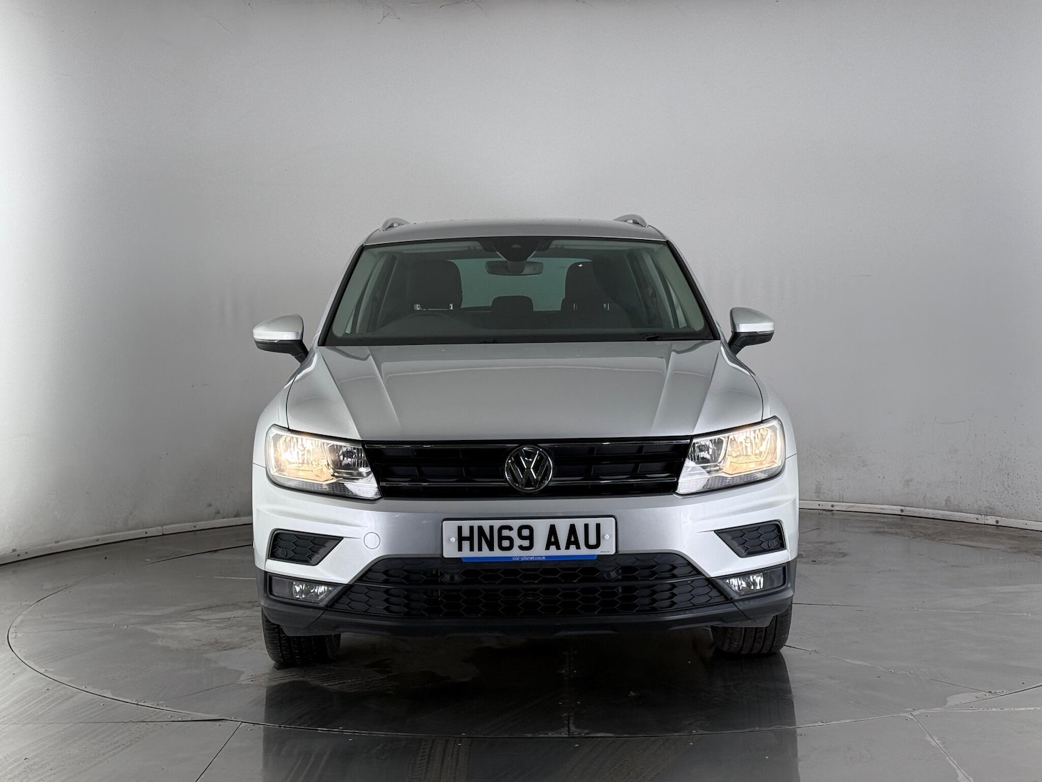 Used Volkswagen Tiguan 2019 for sale - 77221724: Photo 2