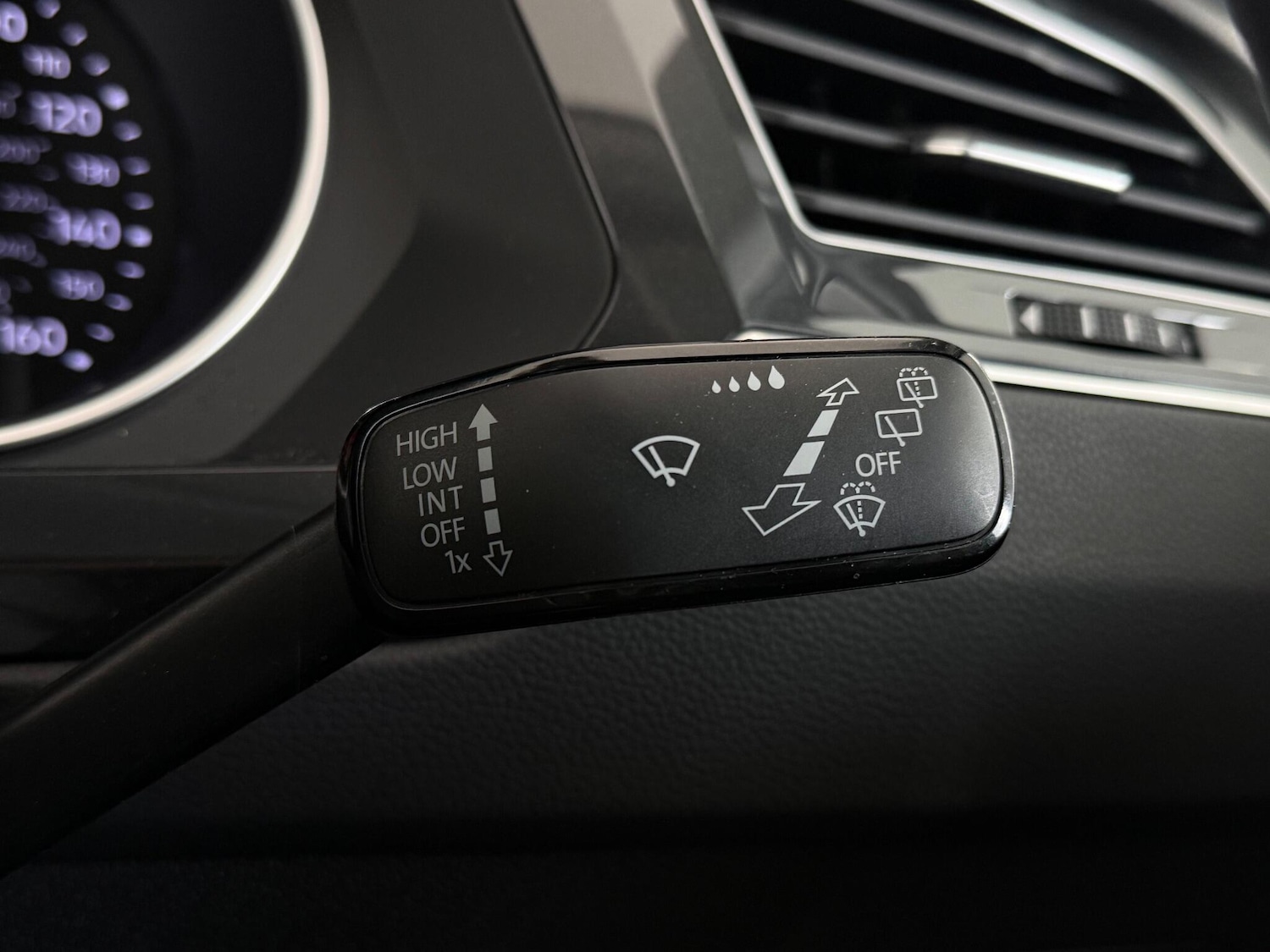 Used Volkswagen Tiguan 2019 for sale - 77221724: Photo 20