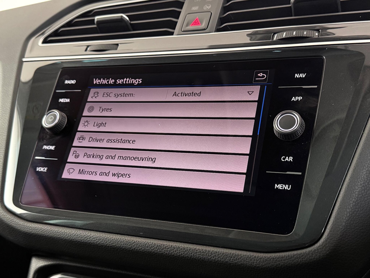 Used Volkswagen Tiguan 2019 for sale - 77221724: Photo 25