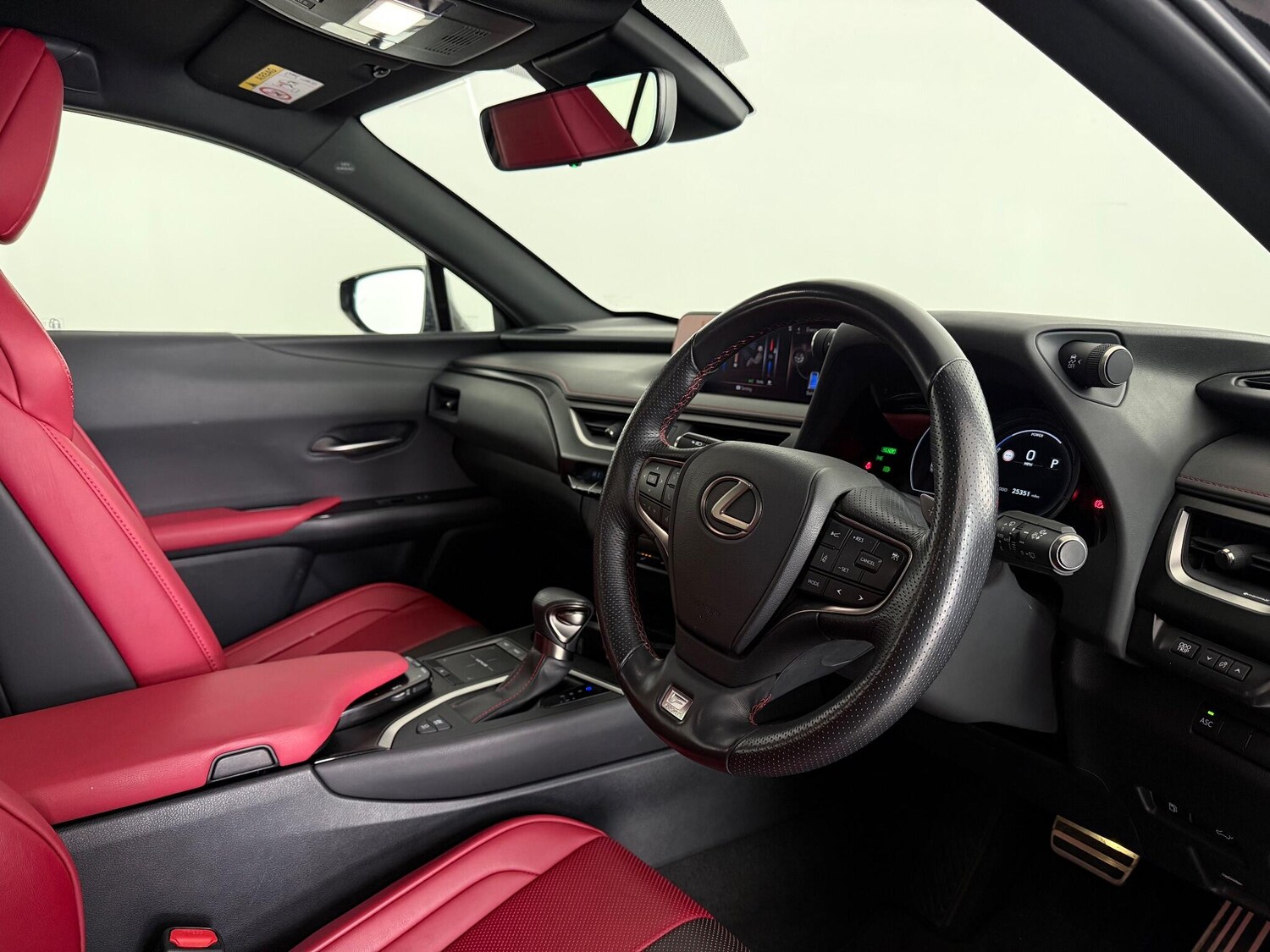 Used Lexus UX 2022 for sale - 76913837: Photo 16