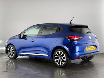Used Renault Clio 2021 for sale - 77613111: Photo