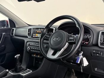 Used Kia Sportage 2021 for sale - 78705741: Photo