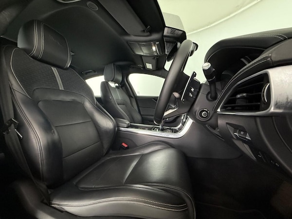 Used Jaguar XE 2021 for sale - 76279733: Photo 15