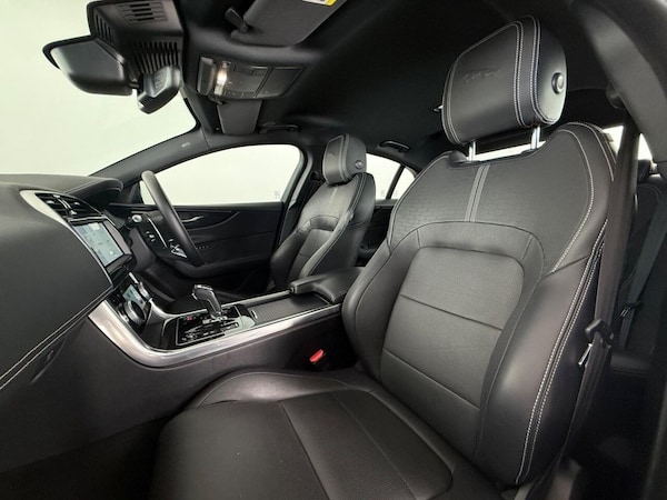 Used Jaguar XE 2021 for sale - 76279733: Photo 17