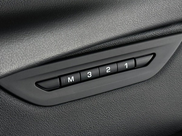 Used Jaguar XE 2021 for sale - 76279733: Photo 26